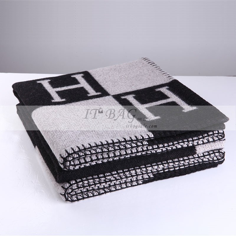 Hermes Blanket Balck